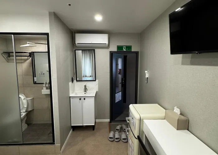 Mega Dongdaemun Hotel 2*